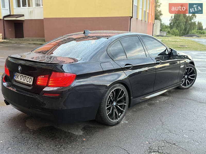 Седан BMW 5 Series 2011 в Дубровиці фото 17 Седан BMW 5 Series 2011 в Дубровиці