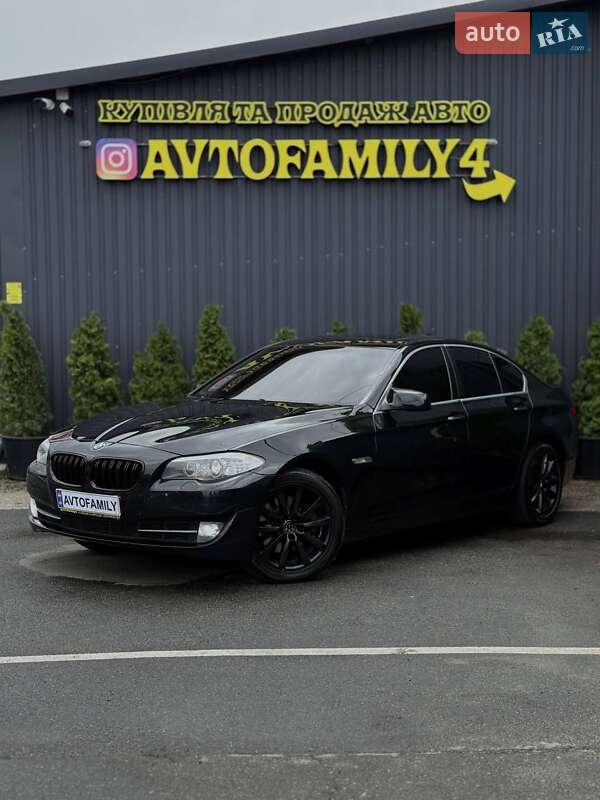 Седан BMW 5 Series 2011 в 