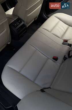 Седан BMW 5 Series 2011 в 