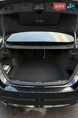 Седан BMW 5 Series 2011 в 