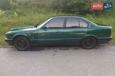 Седан BMW 5 Series 1995 в Виннице