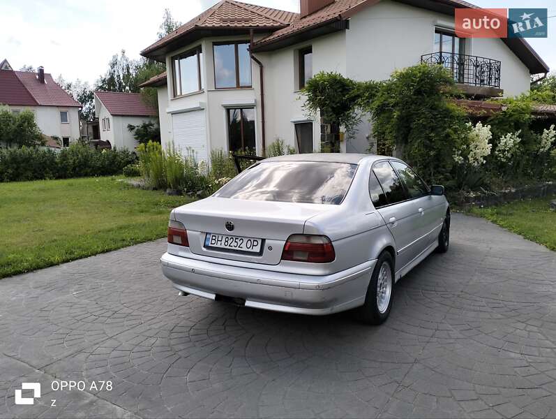 BMW 5 Series 2000