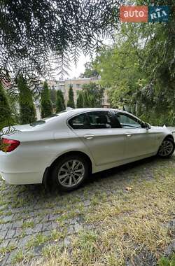 Седан BMW 5 Series 2012 в Львове