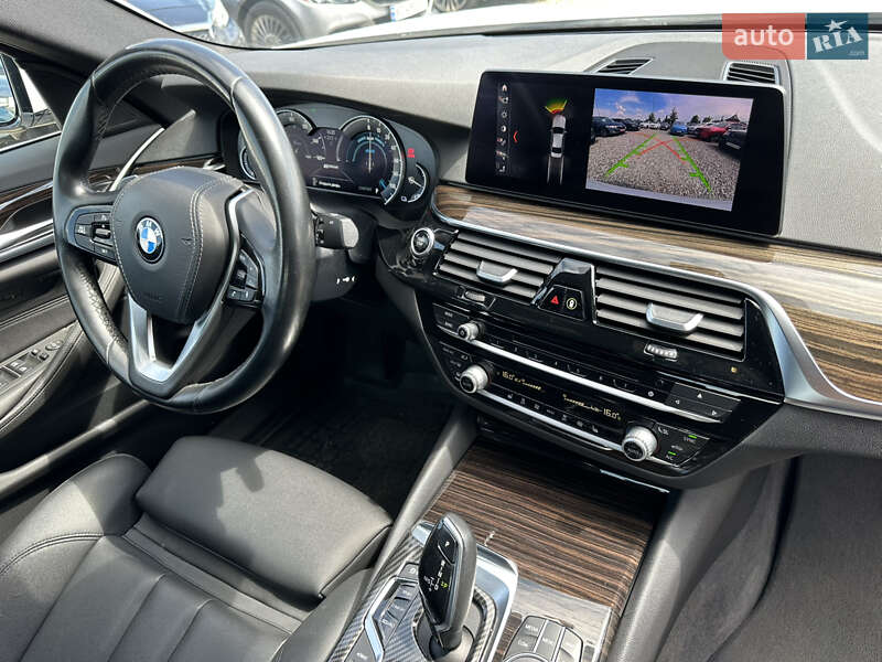 Седан BMW 5 Series 2019 в Івано-Франківську