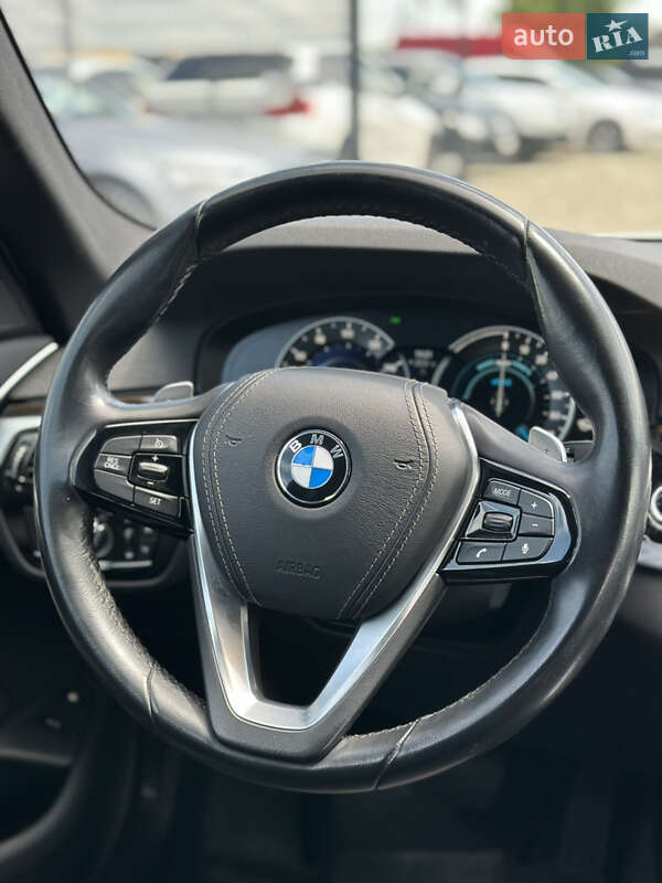 Седан BMW 5 Series 2019 в Івано-Франківську