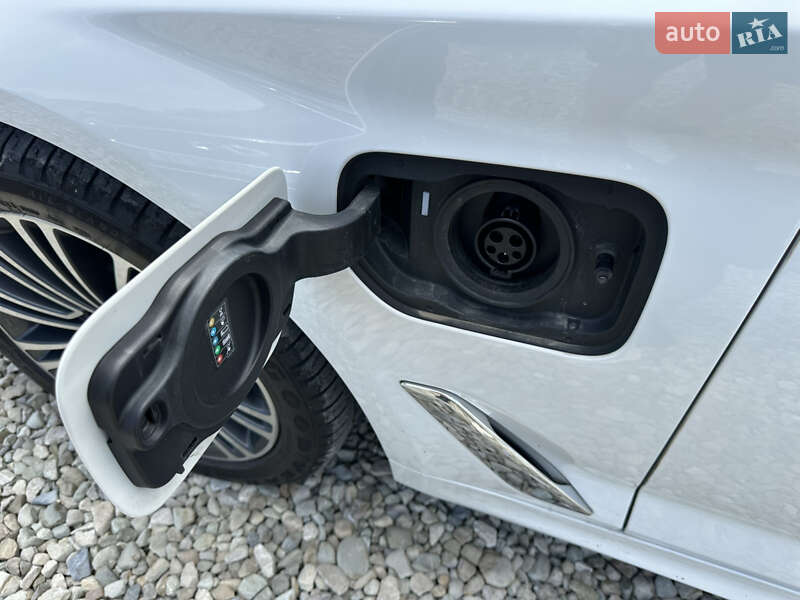 Седан BMW 5 Series 2019 в Івано-Франківську