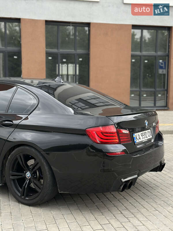 Седан BMW 5 Series 2010 в Львові