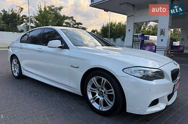 Седан BMW 5 Series 2012 в 
