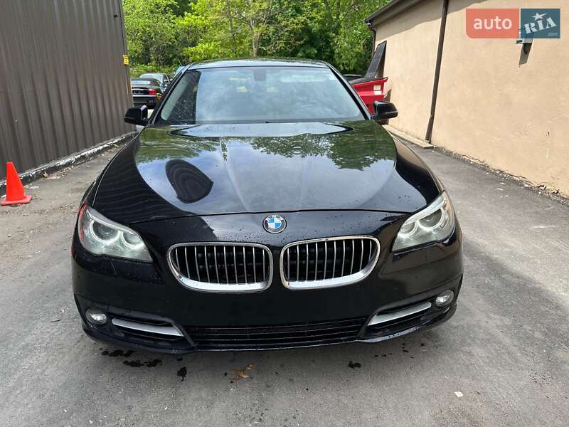 Седан BMW 5 Series 2016 в Полтаве