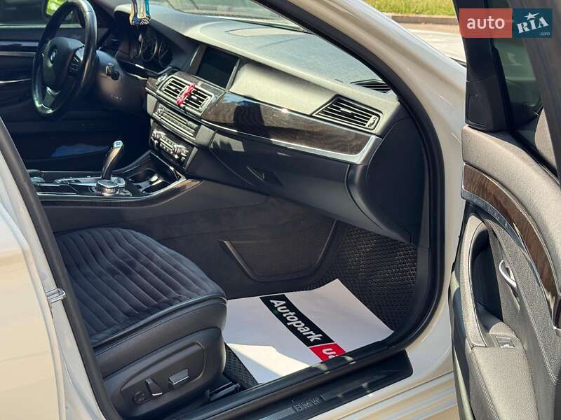Седан BMW 5 Series 2015 в Запорожье