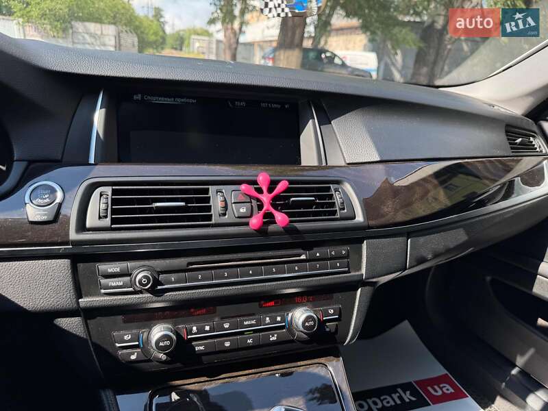 Седан BMW 5 Series 2015 в Запорожье