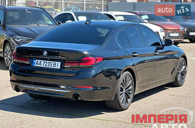 Седан BMW 5 Series 2017 в Киеве