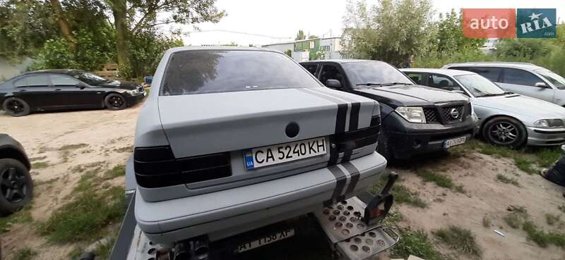 Седан BMW 5 Series 1993 в Броварах