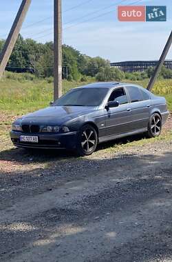 Седан BMW 5 Series 2001 в Львові