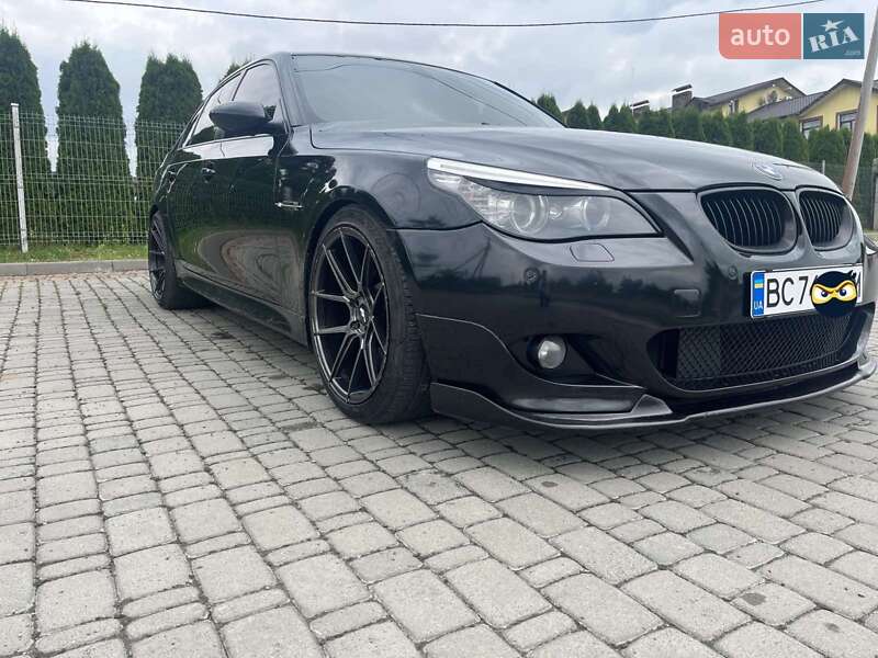 BMW 5 Series 2003