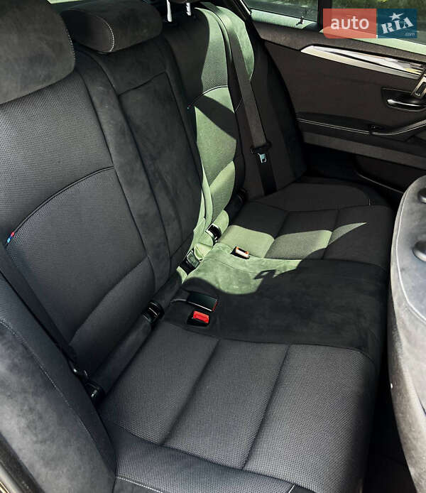 Седан BMW 5 Series 2013 в Киеве
