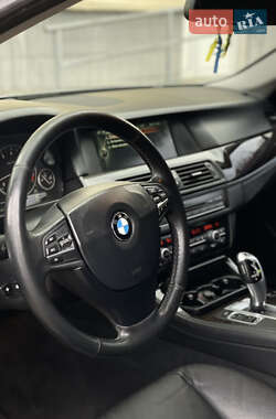 Седан BMW 5 Series 2012 в 