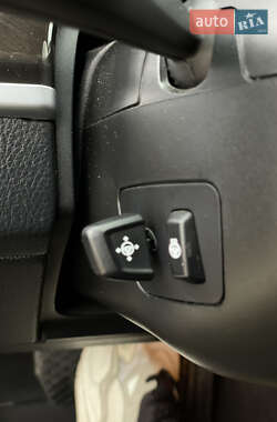 Седан BMW 5 Series 2012 в 