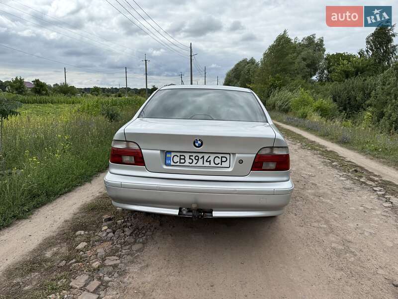 Седан BMW 5 Series 2000 в Ніжині