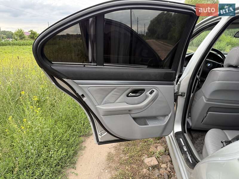 Седан BMW 5 Series 2000 в Ніжині
