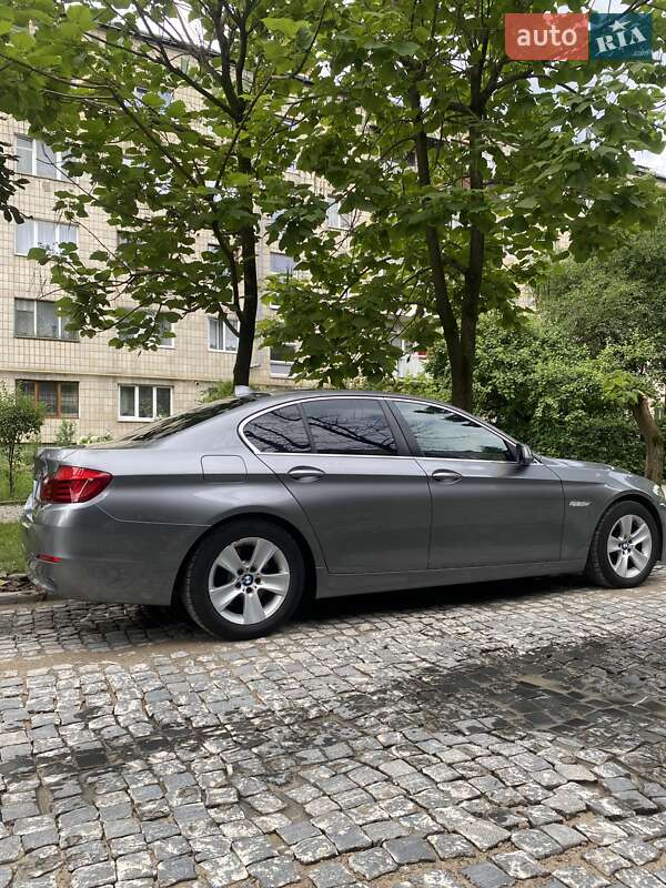 Седан BMW 5 Series 2012 в Коломиї