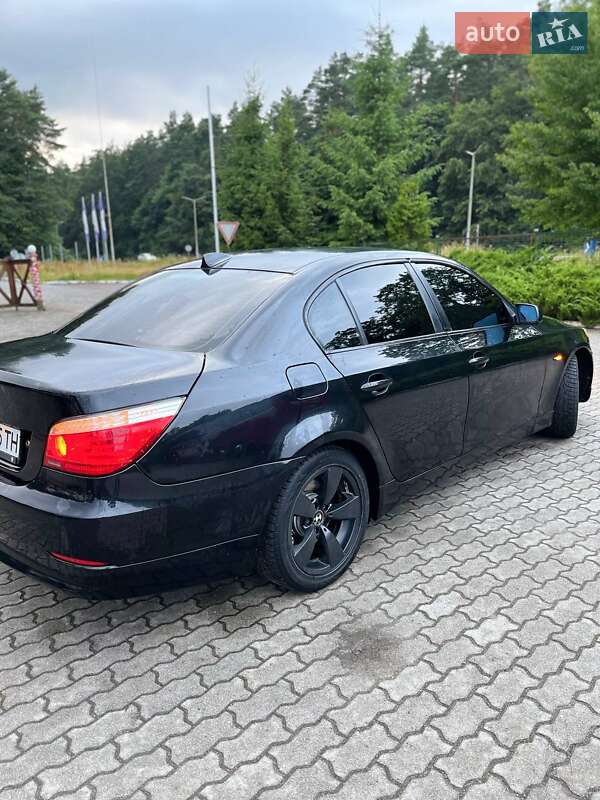 Седан BMW 5 Series 2008 в Львове
