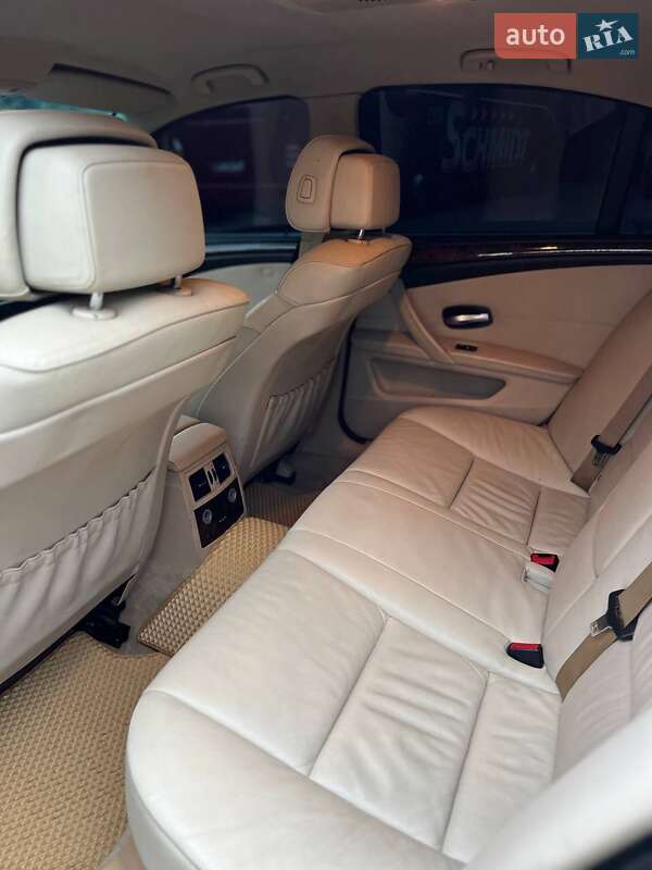Седан BMW 5 Series 2008 в Львове