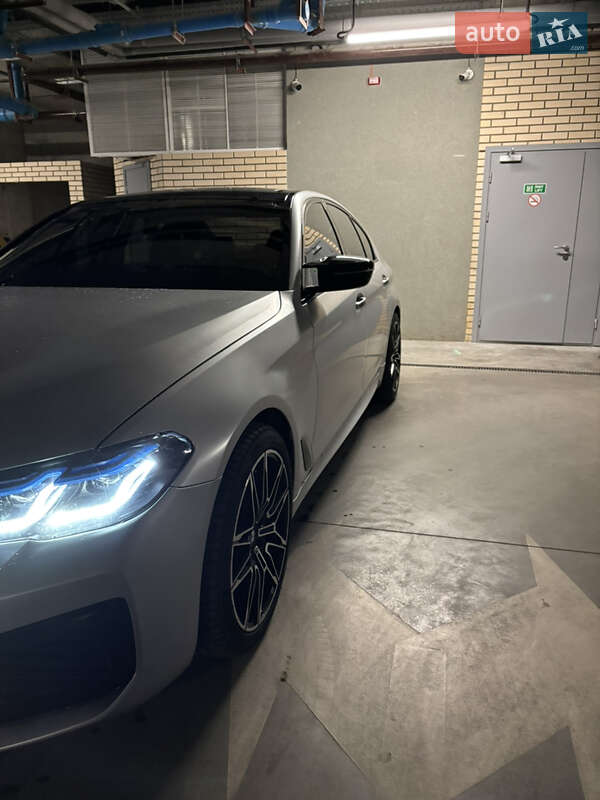Седан BMW 5 Series 2018 в Киеве