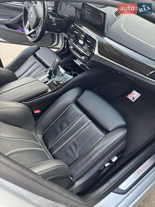 Седан BMW 5 Series 2018 в Киеве