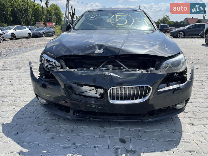 Седан BMW 5 Series 2015 в Львові