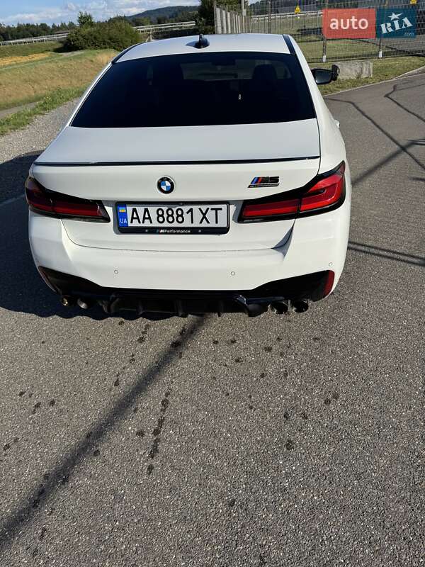 Седан BMW 5 Series 2017 в Киеве