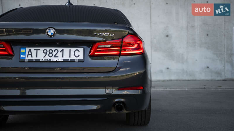 Седан BMW 5 Series 2018 в Киеве