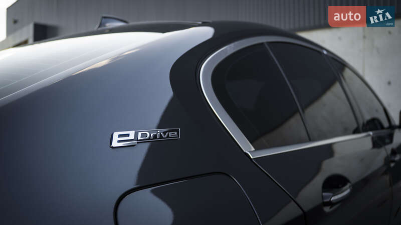 Седан BMW 5 Series 2018 в Киеве