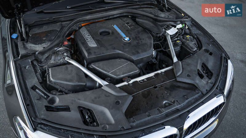 Седан BMW 5 Series 2018 в Киеве