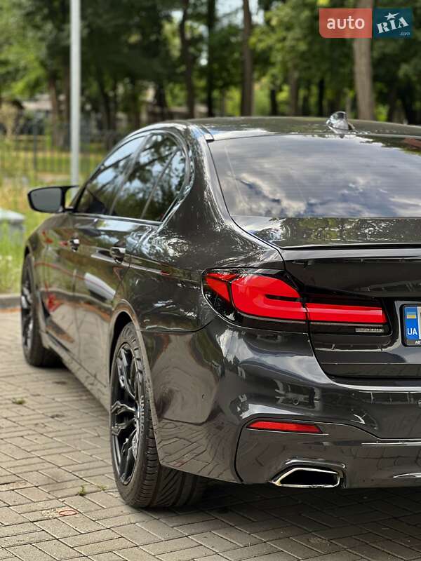 Седан BMW 5 Series 2018 в Дніпрі фото 20 Седан BMW 5 Series 2018 в Дніпрі