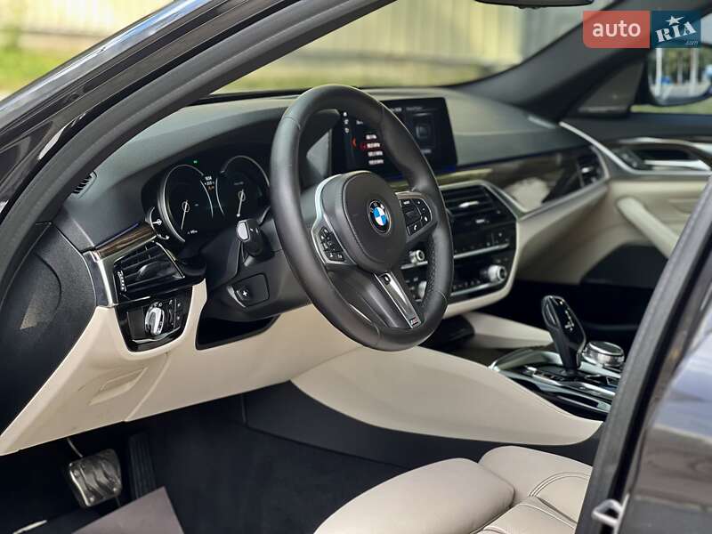 Седан BMW 5 Series 2018 в Дніпрі фото 39 Седан BMW 5 Series 2018 в Дніпрі
