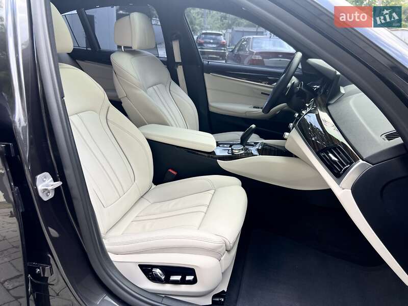 Седан BMW 5 Series 2018 в Дніпрі фото 54 Седан BMW 5 Series 2018 в Дніпрі