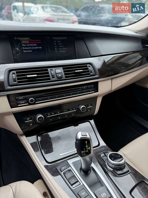 Седан BMW 5 Series 2012 в Ровно