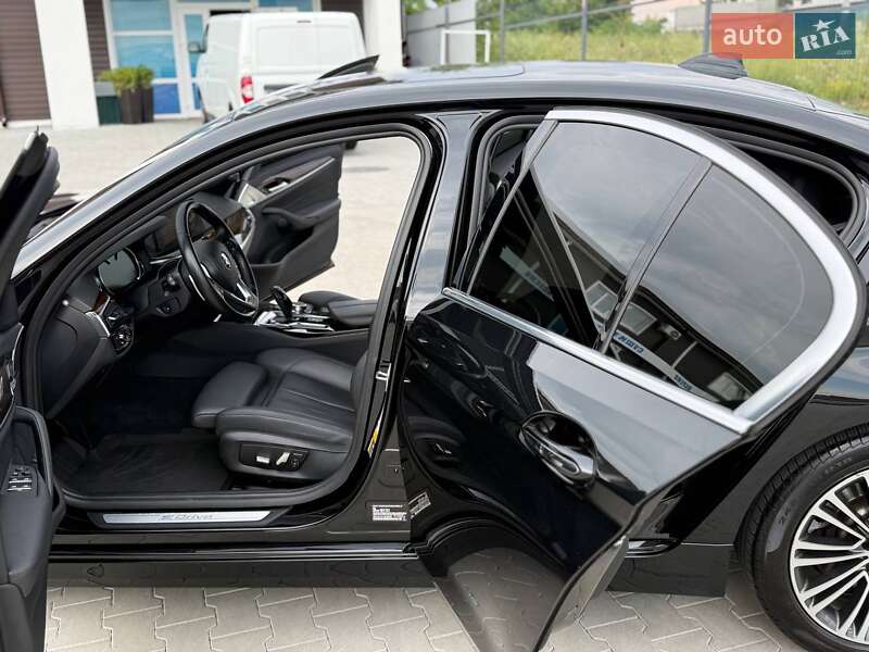 Седан BMW 5 Series 2018 в Вінниці