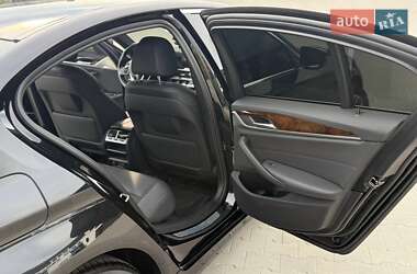 Седан BMW 5 Series 2018 в 