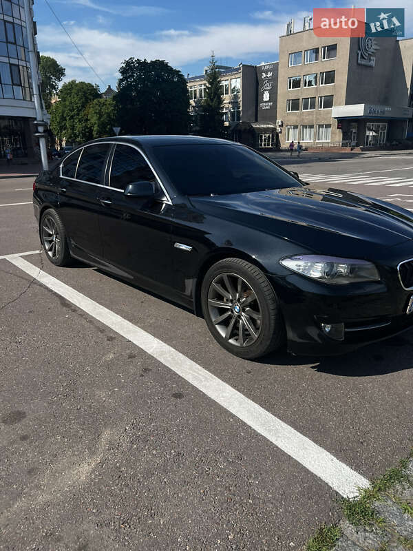 BMW 5 Series 2011