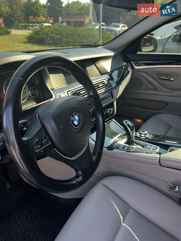Седан BMW 5 Series 2011 в Кременчуге