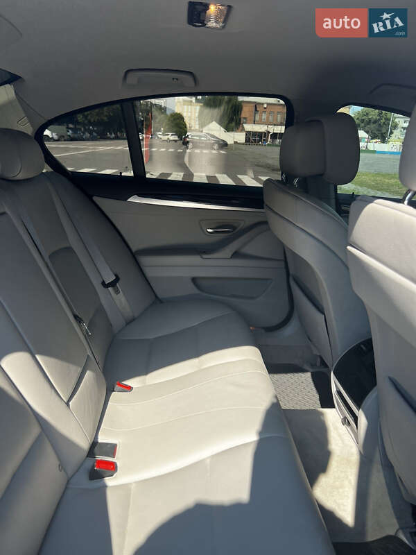 Седан BMW 5 Series 2011 в Кременчуге