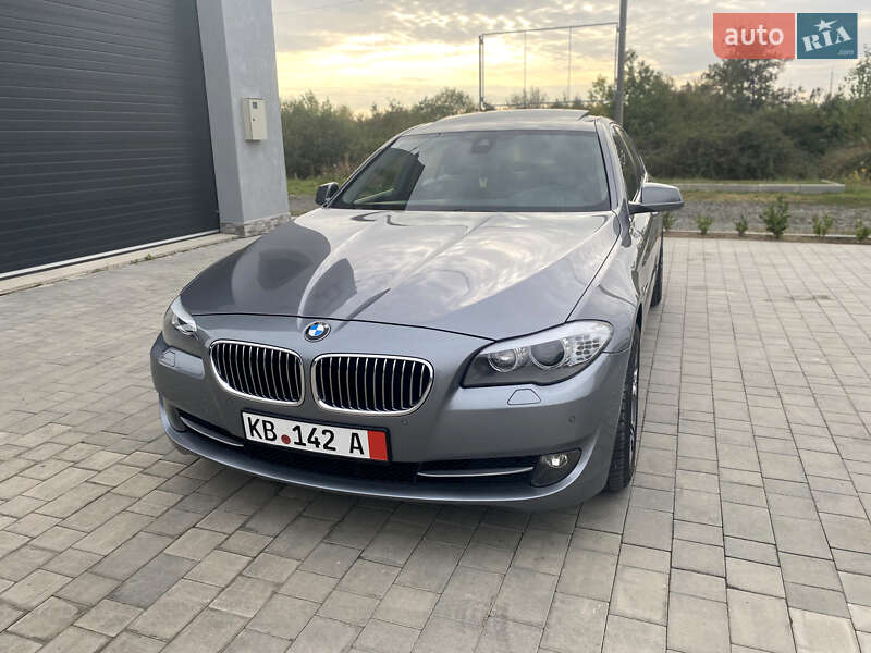 Седан BMW 5 Series 2013 в Виноградове