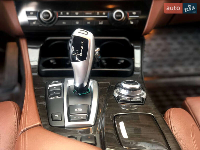 Седан BMW 5 Series 2013 в Виноградове