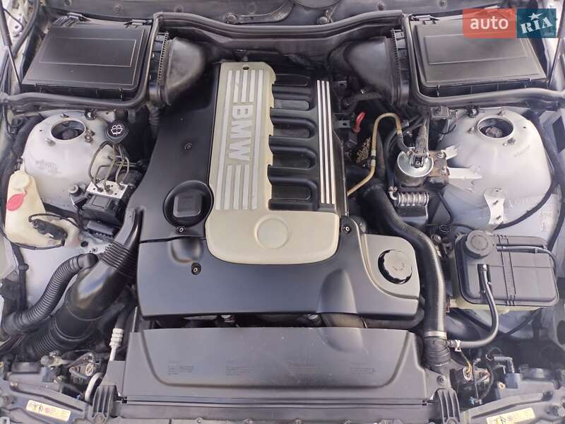 Седан BMW 5 Series 2002 в Кременчуці