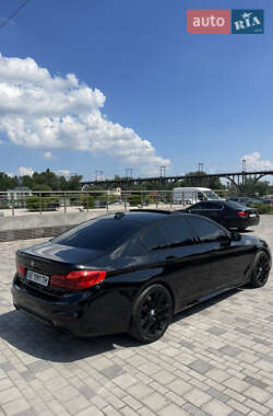 Седан BMW 5 Series 2017 в 