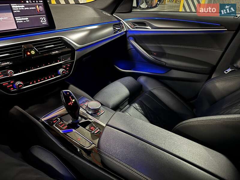 Седан BMW 5 Series 2020 в Львове