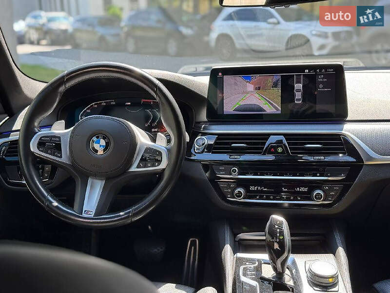 Седан BMW 5 Series 2020 в Львове