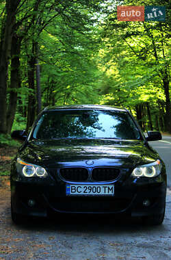 Седан BMW 5 Series 2004 в Львове